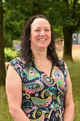 Ruth Poole (Senior Researcher)